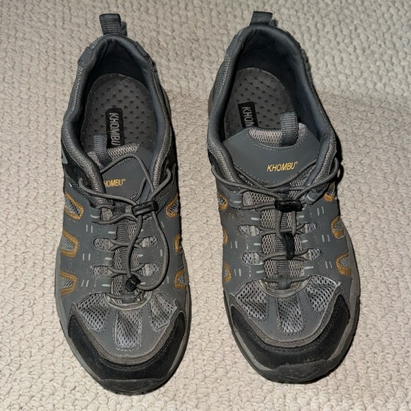 Khombu reef shark sneakers size 10 - Picture 1 of 8